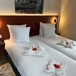 Hotel New Kit