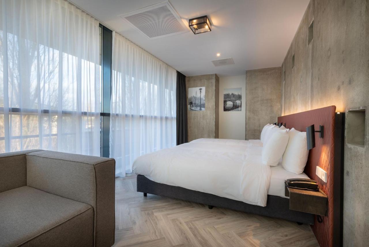 New Kit Hotel 3*